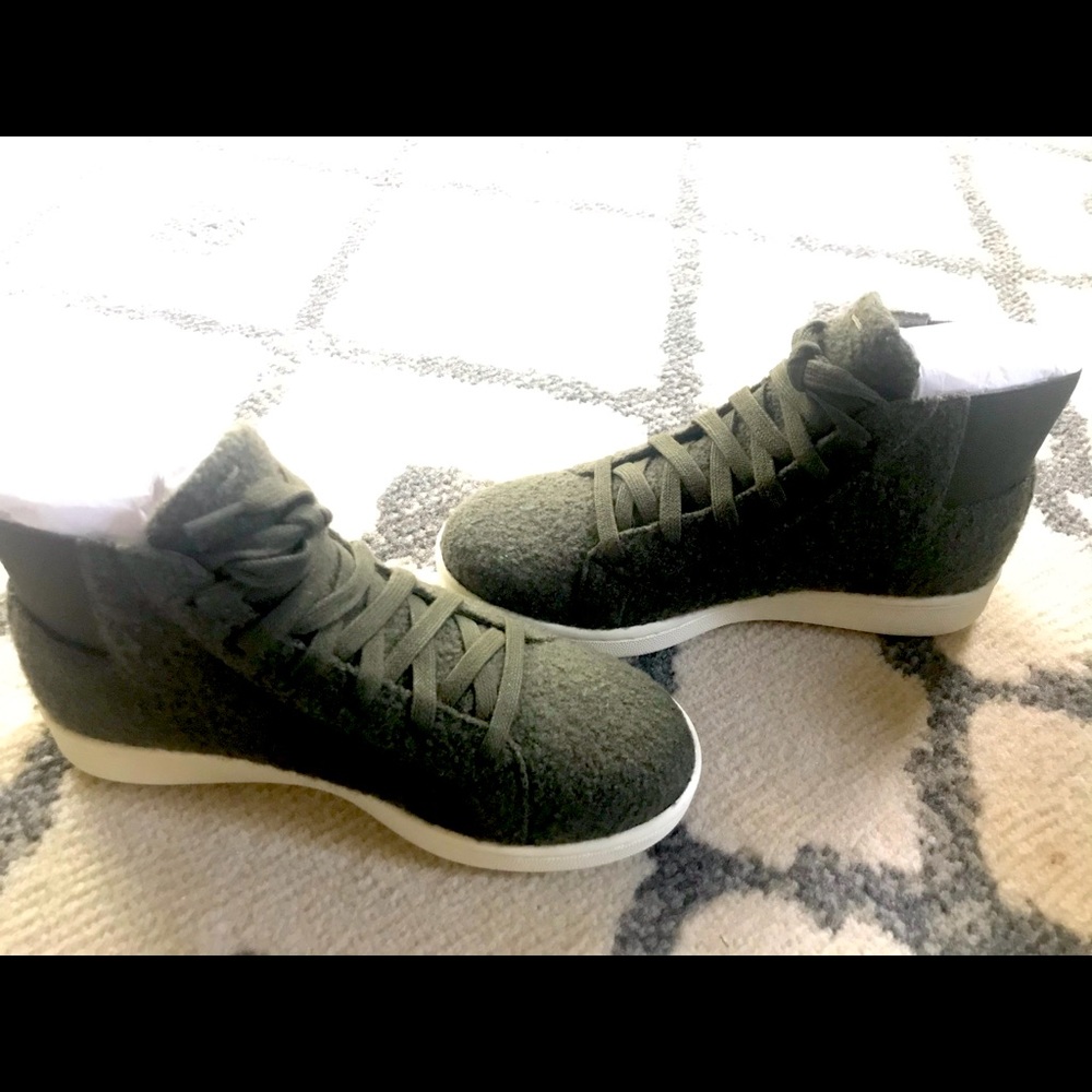 *Brand New* Eileen Fisher wool high top